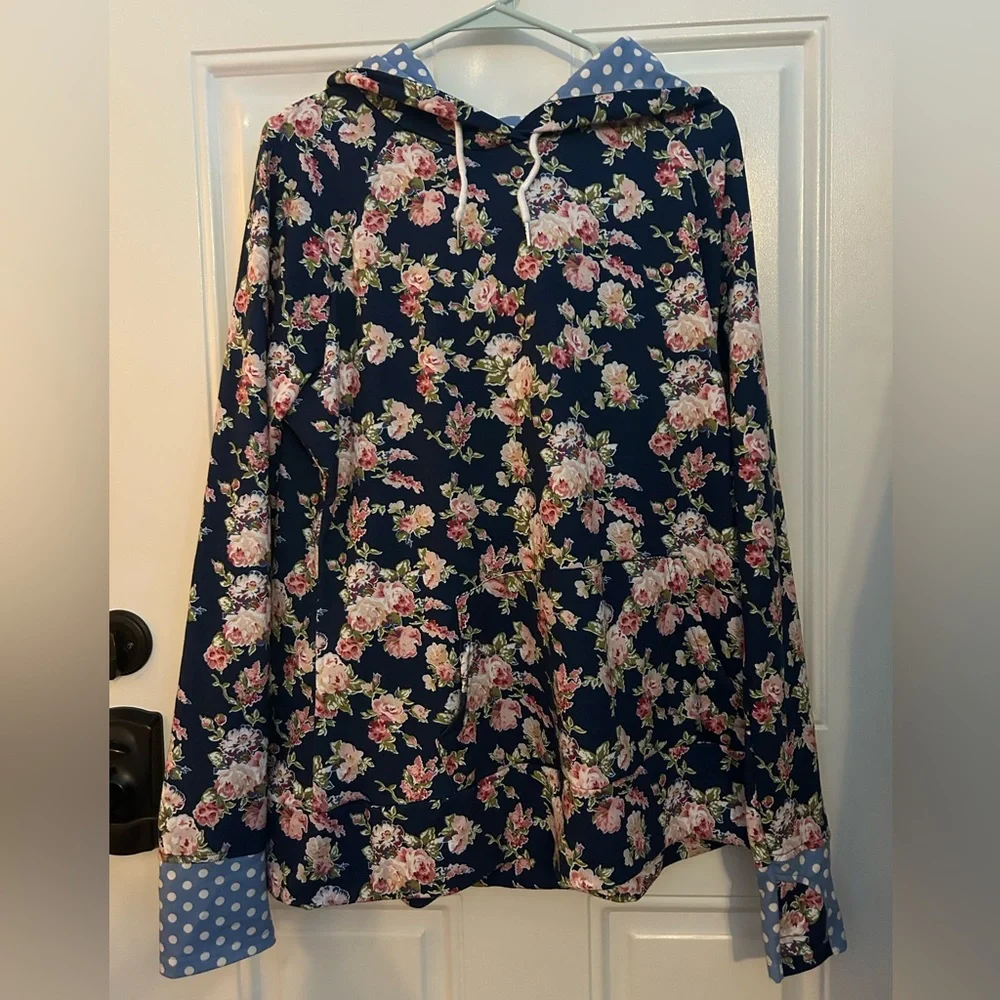 7degrees Poppy Pullover Hoodie with Polka Dot Accents (out of print) - Picture 6 of 13
